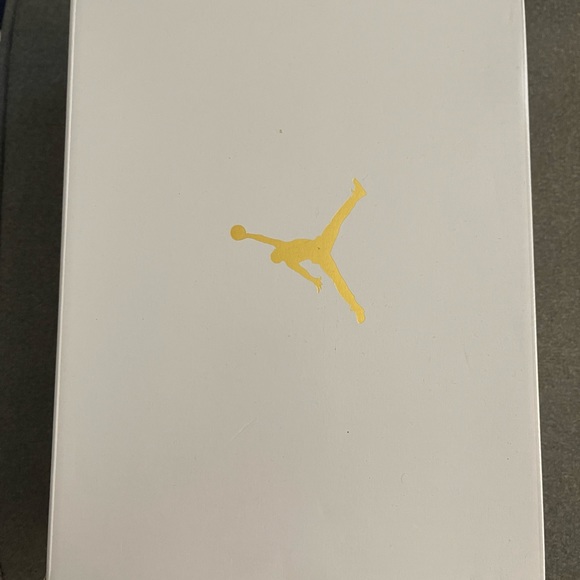 Women’s Retro 4 Starfish Jordans - Picture 6 of 6